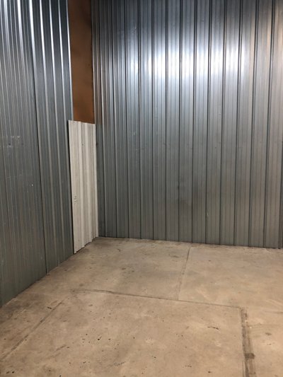 14x10 Garage self storage unit in Englishtown, NJ
