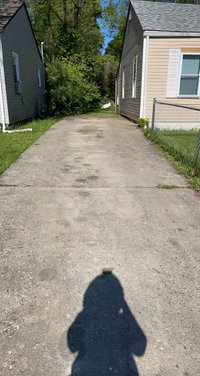 57 x 37 Driveway in Indianapolis, Indiana