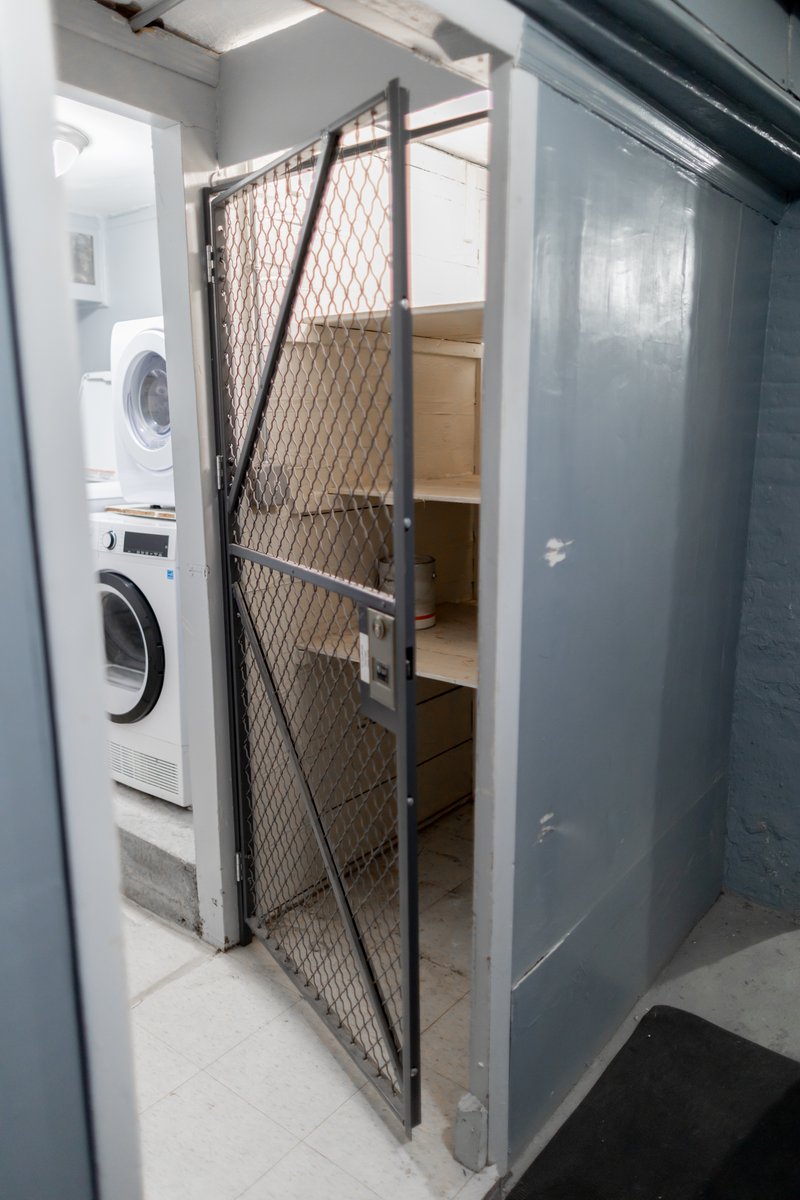Self Storage Unit in Bridge Plaza, New York 0