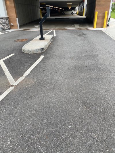 200 x 200 Parking Garage in Teaneck, New Jersey