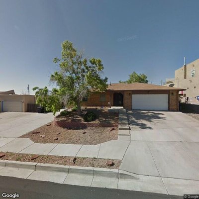30 x 11 Driveway in Albuquerque, New Mexico