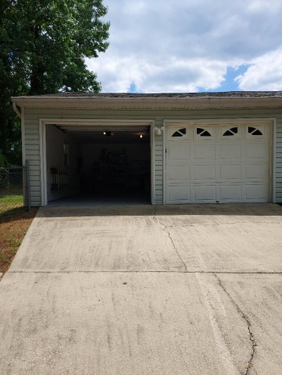 20 x 10 Garage in Raleigh, North Carolina
