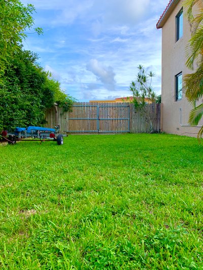 25 x 8 Unpaved Lot in Miami, Florida