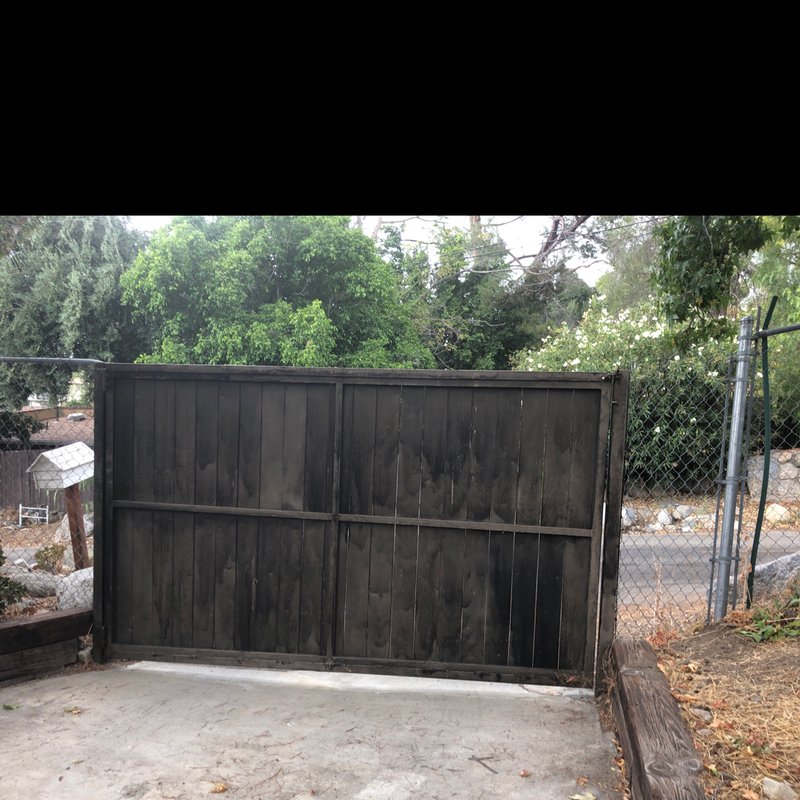 Unpaved Lot in Los Angeles, California 0