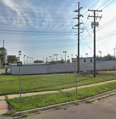 30×10 Unpaved Lot in Mount Clemens, Michigan