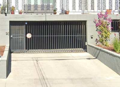 10×20 Parking Garage in Santa Monica, CA near 220 San Vicente Blvd 3