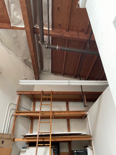 10×25 Warehouse in Tustin, CA near 15011 Parkway Loop 3