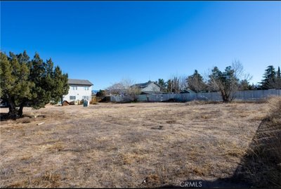40×12 Unpaved Lot in Hesperia, CA near Summit Valley Rd 2