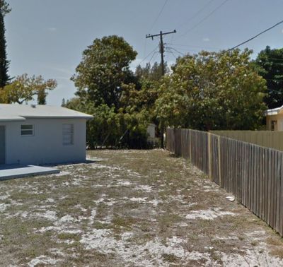50×10 Unpaved Lot in Pompano Beach, FL near 2231 NE 34th St