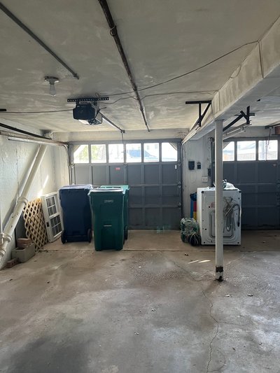 20×10 Garage in Newton, MA near 55 Bound Brook Rd