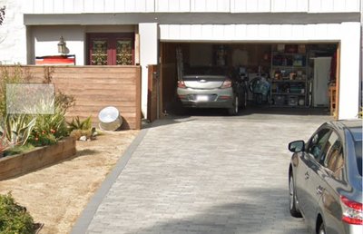 25 x 12 Garage in Los Angeles, California