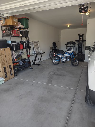 Large 20×20 Garage in Maricopa, Arizona