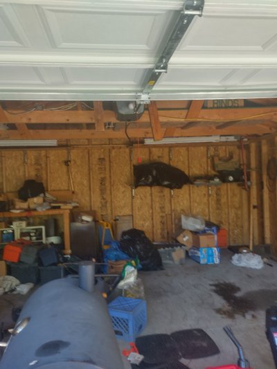 Small 10×10 Garage in Inkster, Michigan