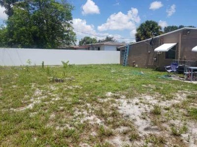 20 x 20 Unpaved Lot in Fort Lauderdale, Florida