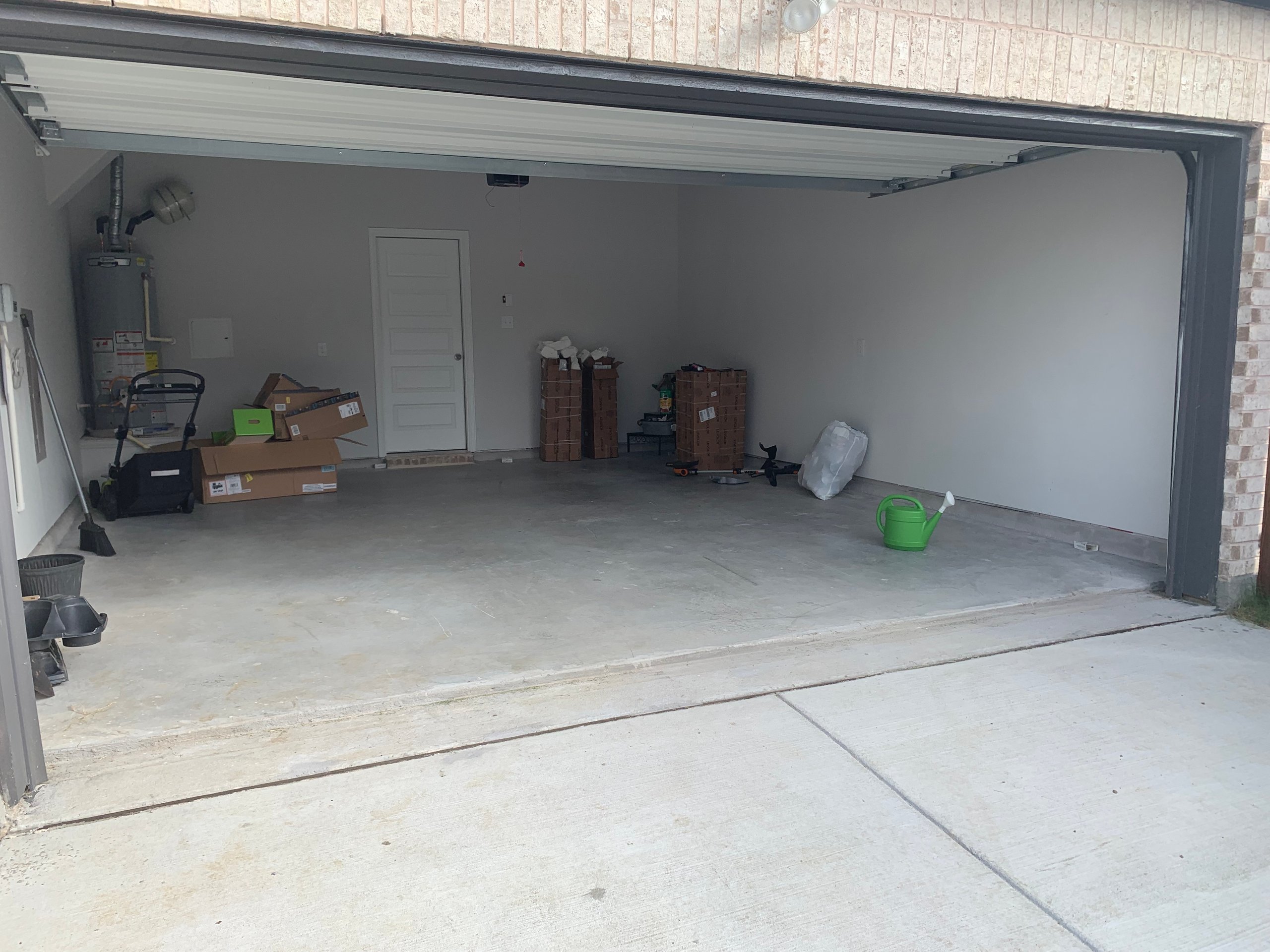 20x18 Garage self storage unit in Lakewood Village, TX
