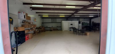 25x10 Garage self storage unit in Plant City, FL