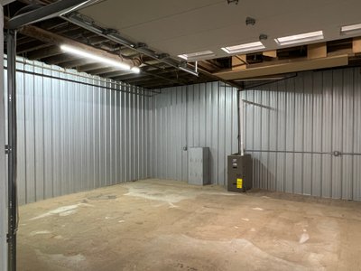 verified review of 24 x 20 Warehouse in Gasport, New York