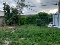 10 x 10 Unpaved Lot in Miami, Florida