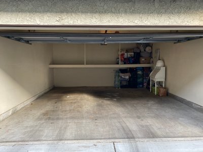 9 x 20 Garage in Thousand Oaks, California
