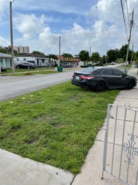 24x10 Street Parking self storage unit in Miami, FL
