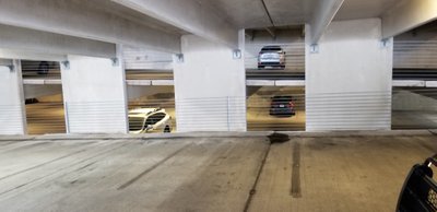 20 x 10 Parking Garage in San Antonio, Texas