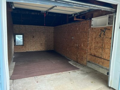 21×10 Garage in Ansonia, Connecticut