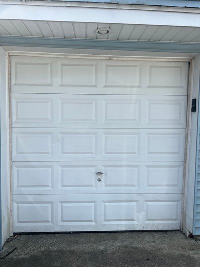21×10 Garage in Ansonia, Connecticut