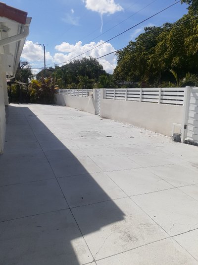 23 x 10 Driveway in Miami, Florida