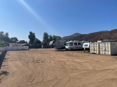 60 x 10 outdoor car storage in Wildomar, California