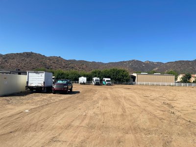 60 x 10 outdoor car storage in Wildomar, California