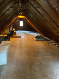 32 x 10 Attic in Absecon, New Jersey