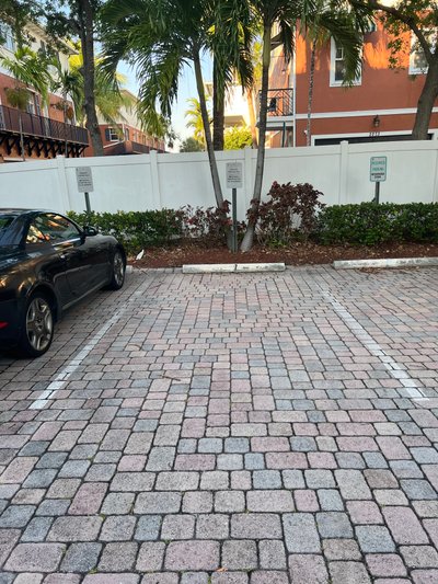 19 x 9 Parking Lot in Wilton Manors, Florida