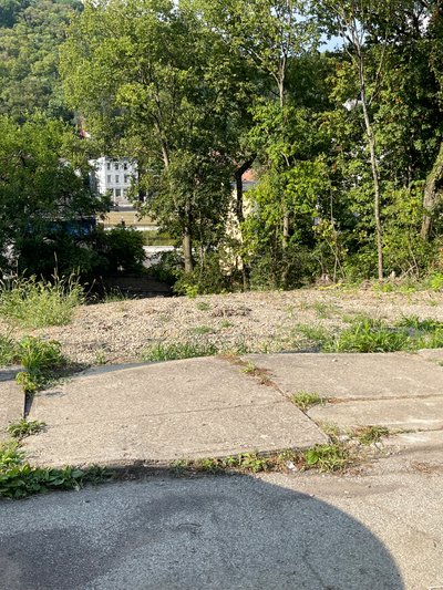 10 x 25 Unpaved Lot in Cincinnati, Ohio near [object Object]