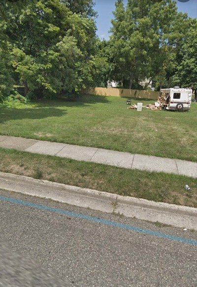20 x 20 Unpaved Lot in Pontiac, Michigan