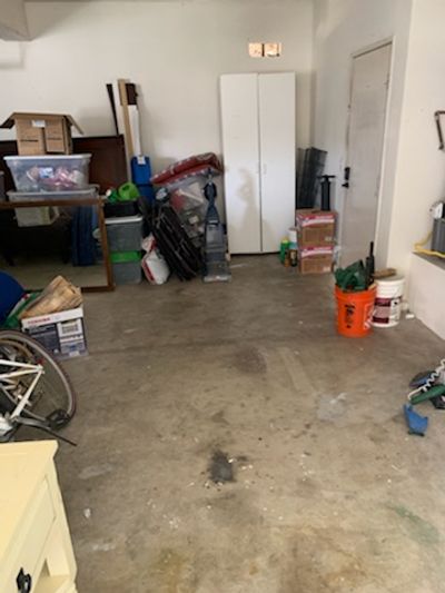 10x10 Garage self storage unit in Fontana, CA