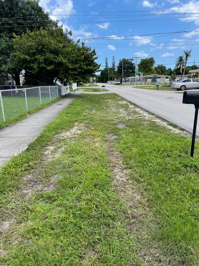 20 x 20 Unpaved Lot in West Park, Florida