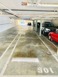35 x 10 Parking Garage in Los Angeles, California