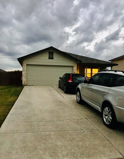 20 x 10 Driveway in Kyle, Texas