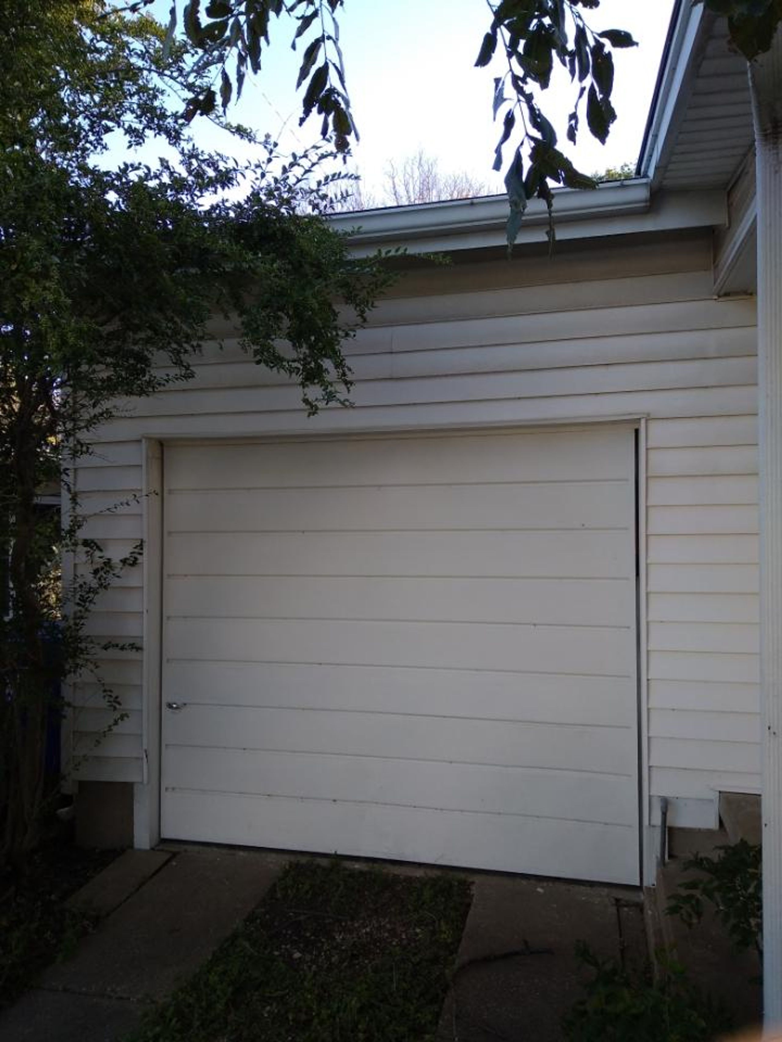 20x10 Garage self storage unit in Waco, TX