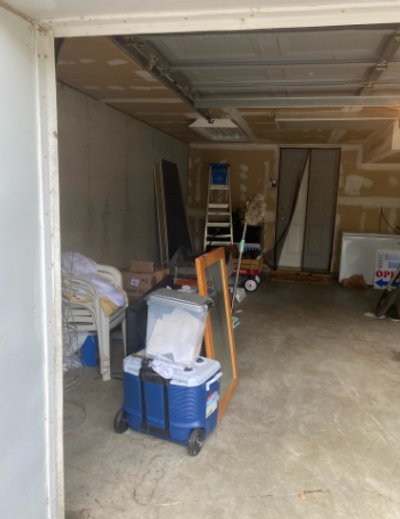 20x10 Garage self storage unit in St. Louis, MO