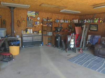 5 x 5 Garage in Lebanon, Tennessee
