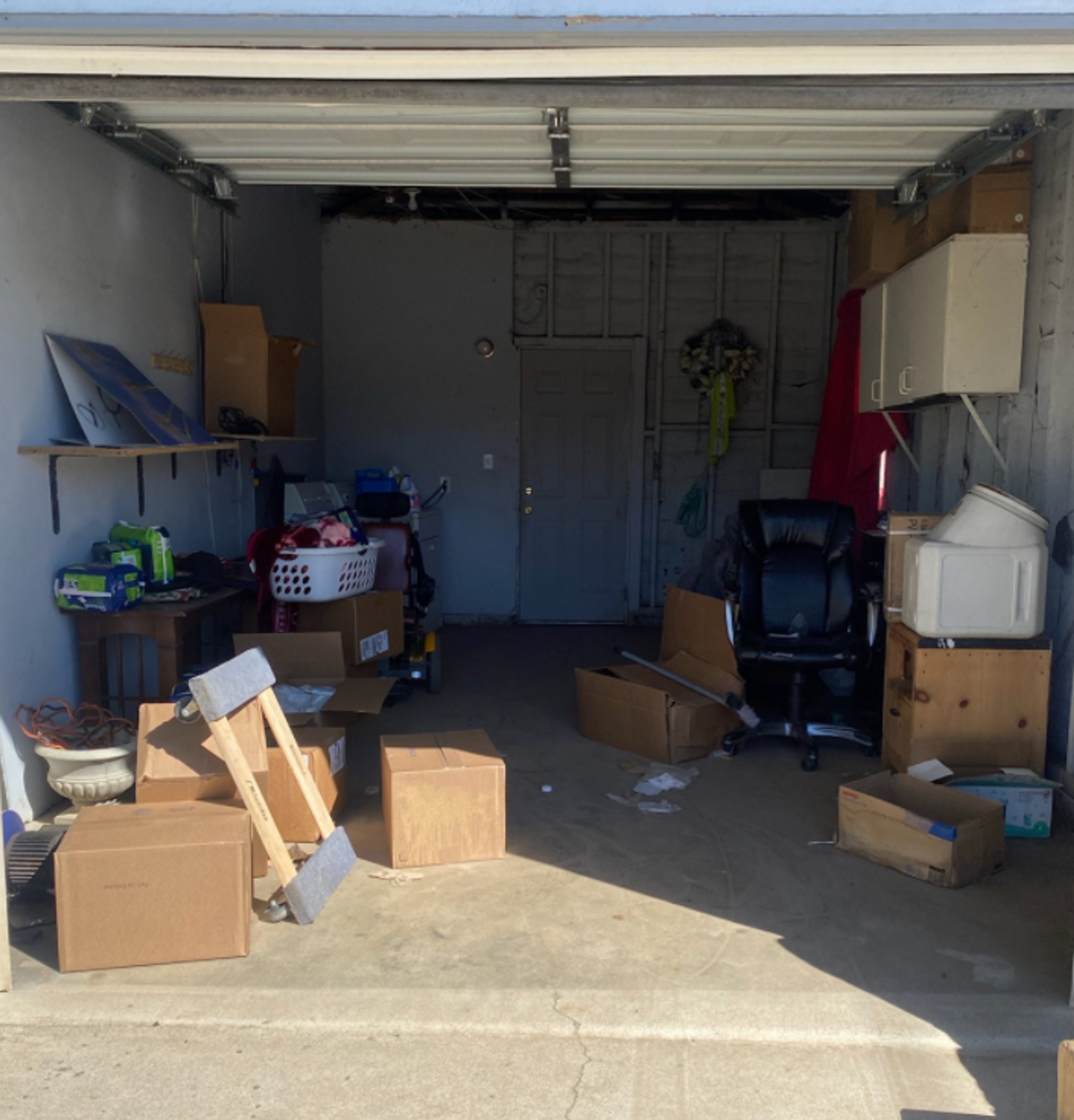20x10 Garage self storage unit in Riverside, CA