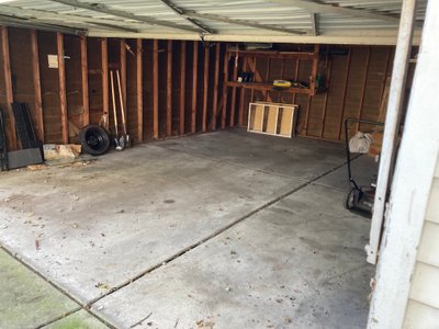Small 10×25 Garage in Inkster, Michigan