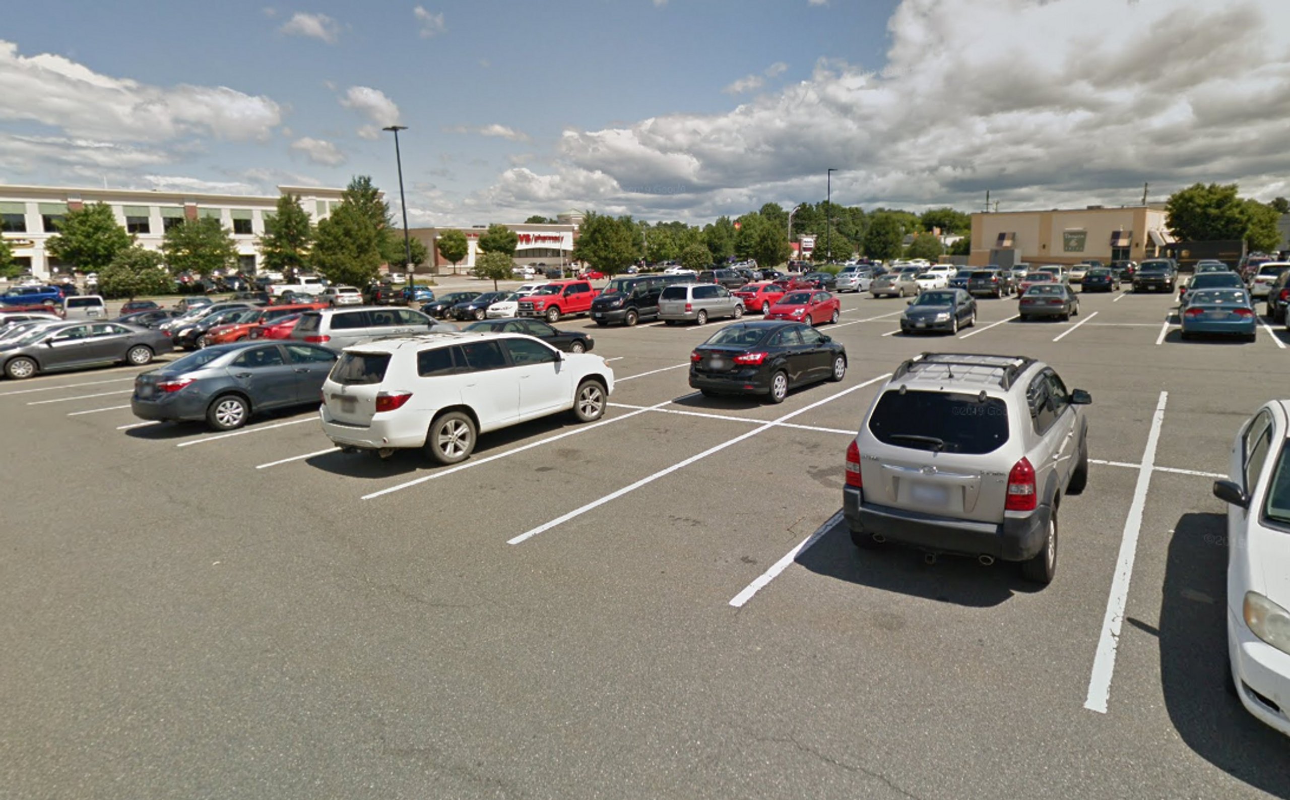 20x10 Parking Lot self storage unit in Richmond, VA