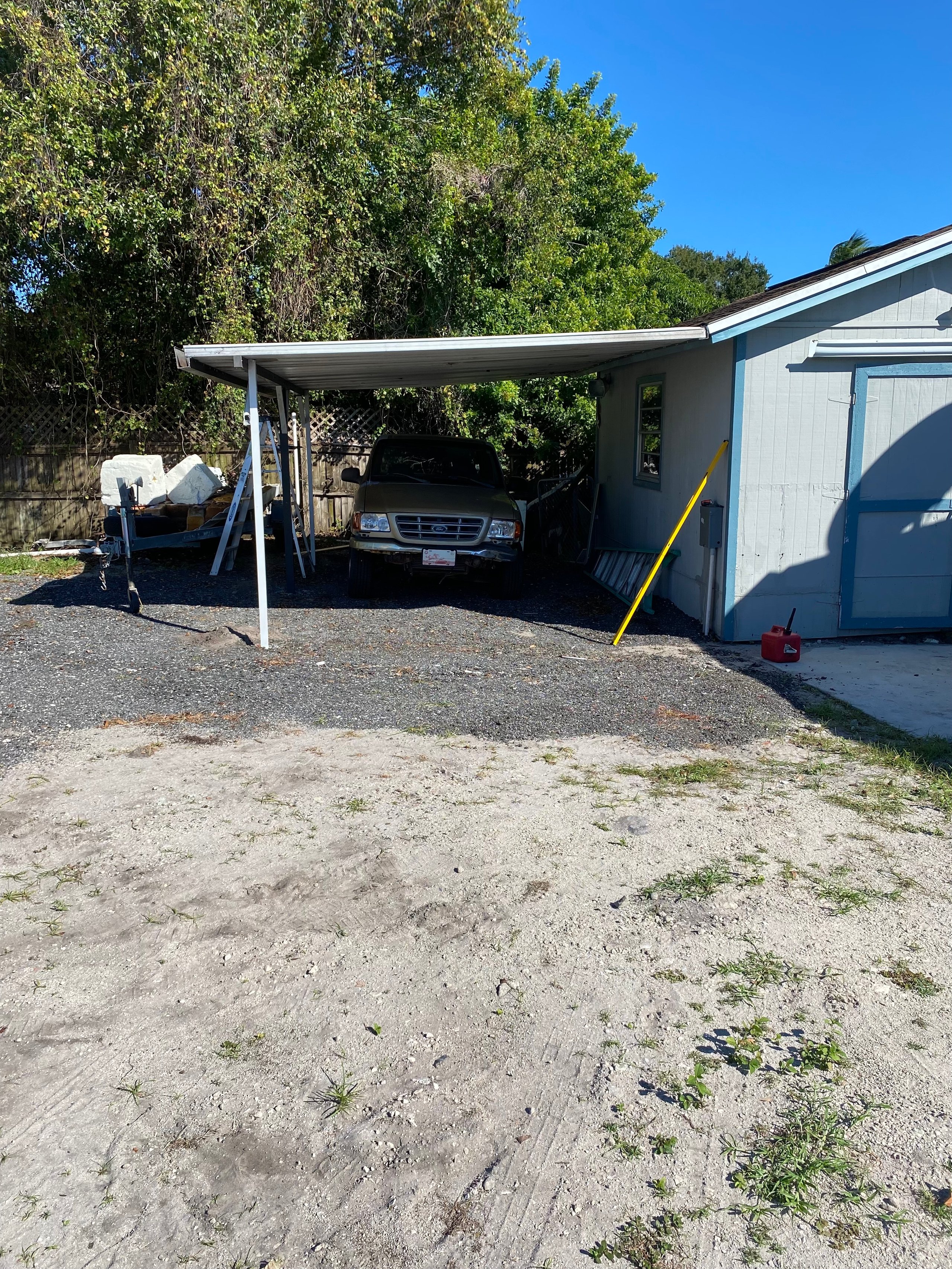 20x10 Parking Lot self storage unit in Fort Pierce, FL