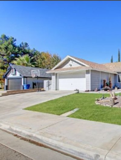undefined x undefined Driveway in Lancaster, California