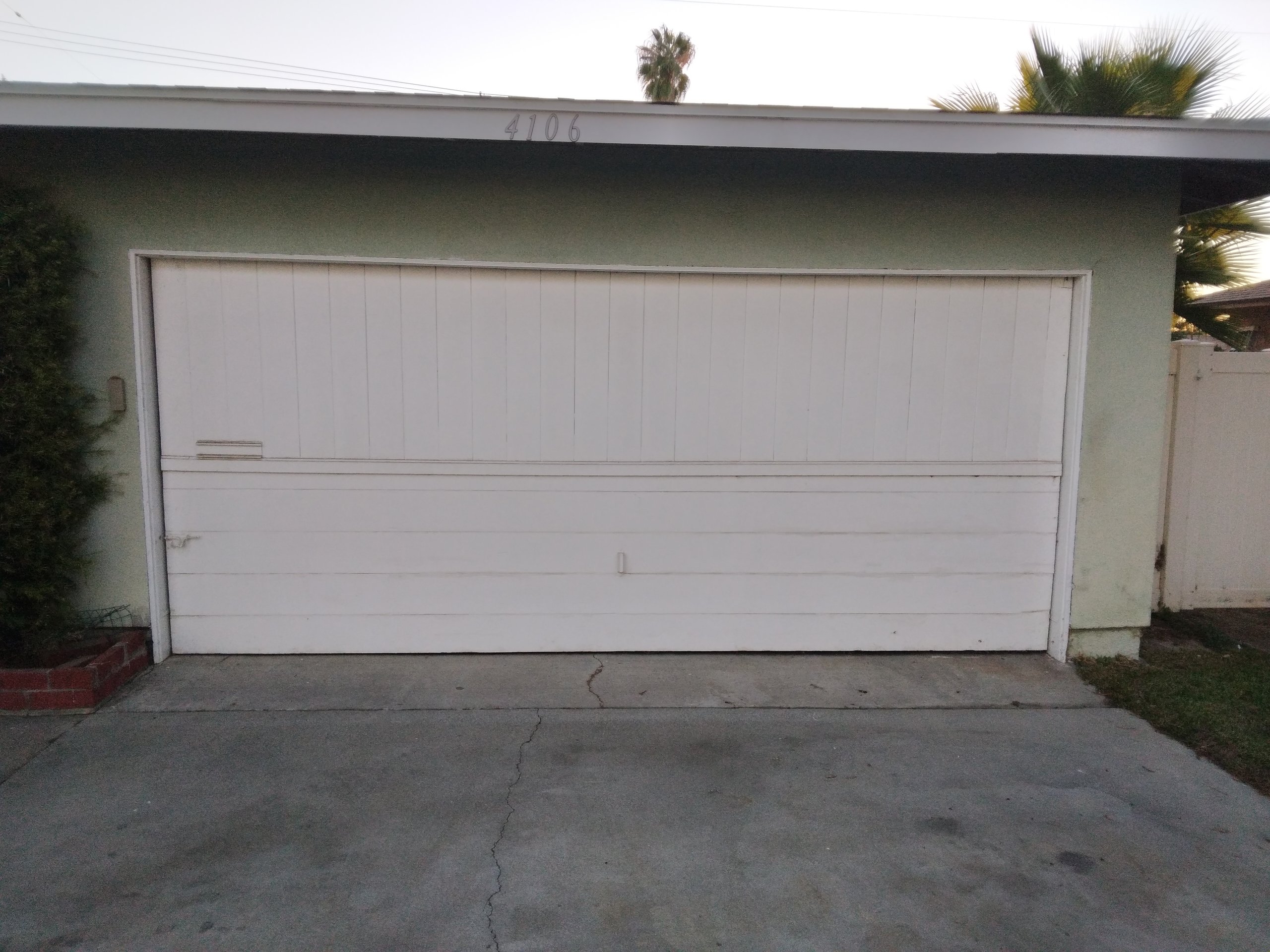 15x15 Garage self storage unit in Riverside, CA
