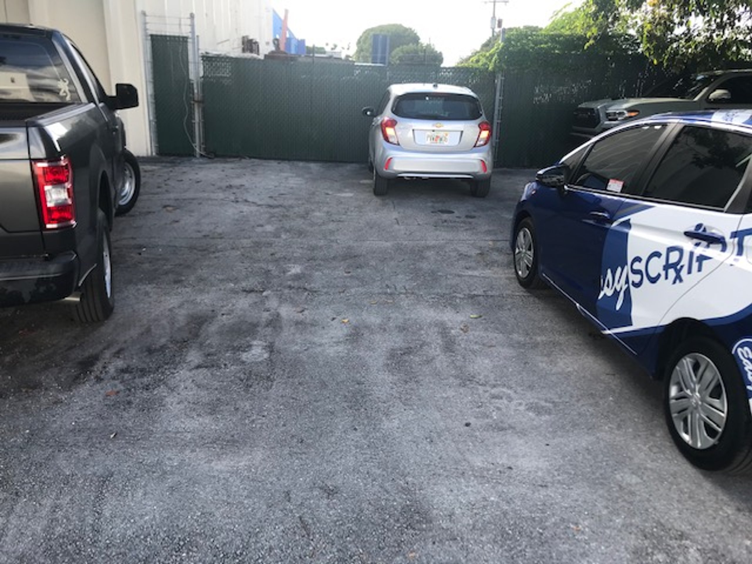 30x10 Street Parking self storage unit in Doral, FL