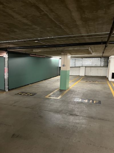 20 x 10 Parking Garage in Beverly Hills, California