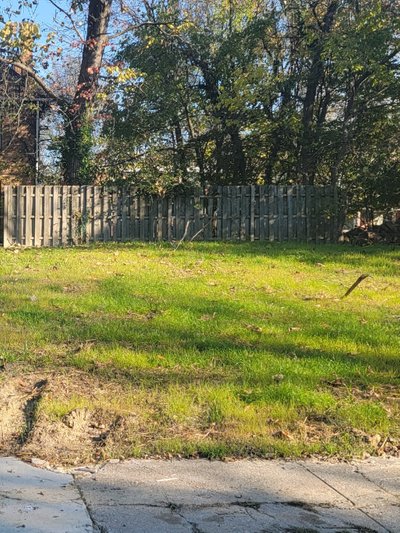 Small 10×20 Unpaved Lot in Pittsburgh, Pennsylvania